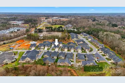 835A Wynnshire Drive, Hickory, NC 28601 - Photo 37