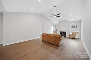 835A Wynnshire Dr, Hickory, NC 28601 - Photo 21