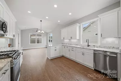 835A Wynnshire Drive, Hickory, NC 28601 - Photo 5