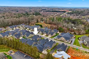 835A Wynnshire Dr, Hickory, NC 28601 - Photo 35