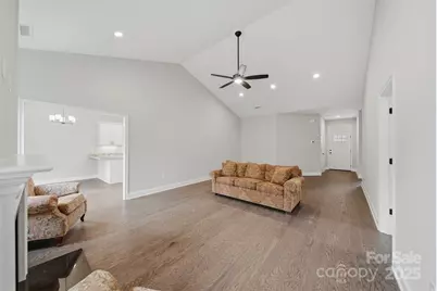 835A Wynnshire Drive, Hickory, NC 28601 - Photo 23