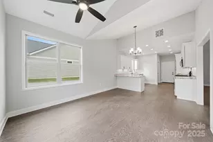 835A Wynnshire Dr, Hickory, NC 28601 - Photo 25