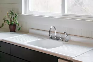 40 Jonestown Rd, Asheville, NC 28804 - Photo 21