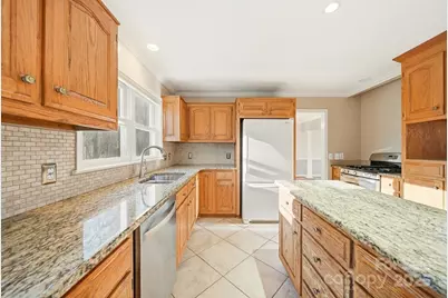 133 37th Avenue Place NW, Hickory, NC 28601 - Photo 17