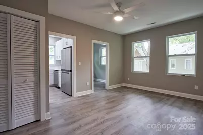 217 Circle Avenue, Charlotte, NC 28207 - Photo 15