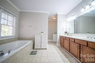 521 Lees Court Street, Charlotte, NC 28211 - Photo 23
