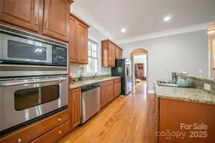 521 Lees Ct St, Charlotte, NC 28211 - Photo 11