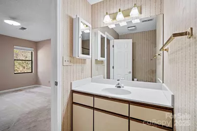 2604 Vineyard Boulevard, Asheville, NC 28805 - Photo 13