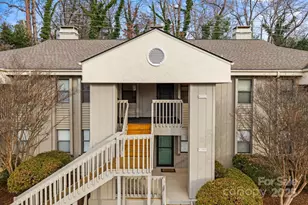 2604 Vineyard Blvd, Asheville, NC 28805 - Photo 1