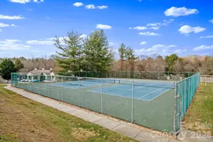 2604 Vineyard Blvd, Asheville, NC 28805 - Photo 25