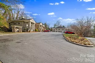 2604 Vineyard Blvd, Asheville, NC 28805 - Photo 21