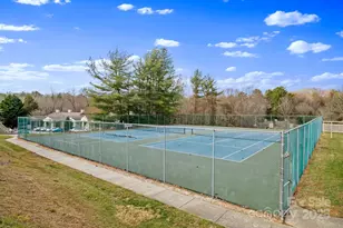 2604 Vineyard Blvd, Asheville, NC 28805 - Photo 25