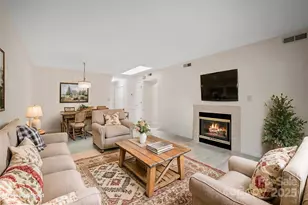 2604 Vineyard Blvd, Asheville, NC 28805 - Photo 3