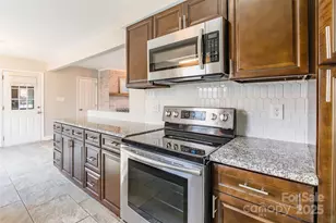 8708 Parkchester Dr, Charlotte, NC 28277 - Photo 29