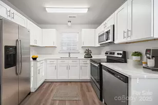 554 Havenbrook Way NW, Concord, NC 28027 - Photo 5