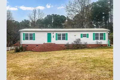 205 W Haywood Lane, Mount Gilead, NC 27306 - Photo 1