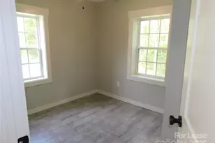 809 Marve St, Gastonia, NC 28052 - Photo 17