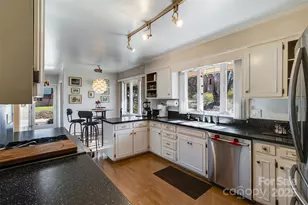 616 Robmont Rd, Charlotte, NC 28270 - Photo 19