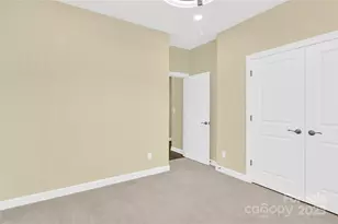 3005 Striped Maple Ct, Charlotte, NC 28215 - Photo 15