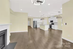 3005 Striped Maple Ct, Charlotte, NC 28215 - Photo 11