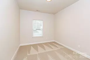 106 S Elm St, Gastonia, NC 28052 - Photo 13