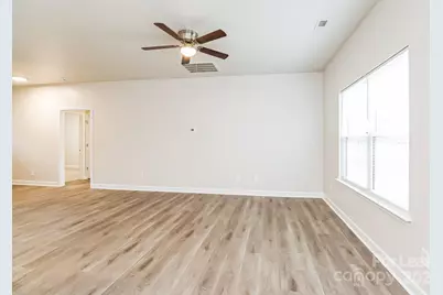 106 S Elm Street, Gastonia, NC 28052 - Photo 3