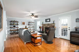 40 Gollum Dr, Fairview, NC 28730 - Photo 7