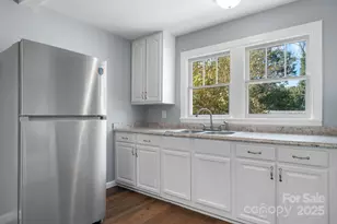 728 21st St SW, Hickory, NC 28602 - Photo 15