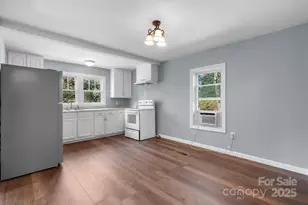 728 21st St SW, Hickory, NC 28602 - Photo 11