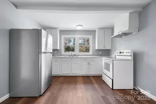 728 21st St SW, Hickory, NC 28602 - Photo 13