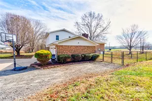 219 Plato Lee Rd, Shelby, NC 28150 - Photo 41