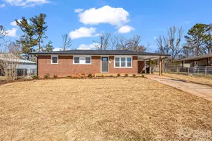 184 Sedgefield Dr, Forest City, NC 28043 - Photo 1