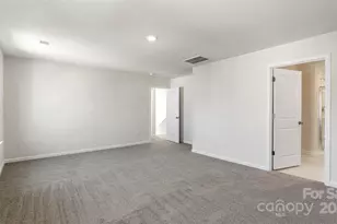 576 Country Oak Dr, Asheville, NC 28804 - Photo 15