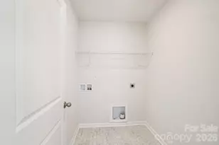 576 Country Oak Dr, Asheville, NC 28804 - Photo 19