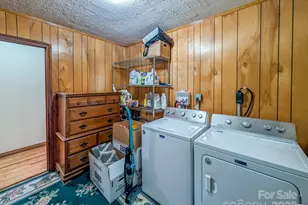 39 Hawthorne Ln, Burnsville, NC 28714 - Photo 31