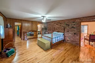 39 Hawthorne Ln, Burnsville, NC 28714 - Photo 13