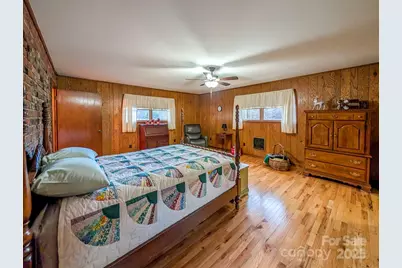 39 Hawthorne Lane, Burnsville, NC 28714 - Photo 17