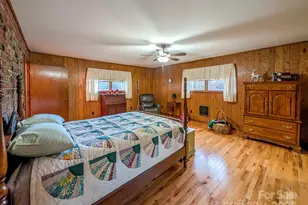 39 Hawthorne Ln, Burnsville, NC 28714 - Photo 17