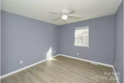 3274 Heathstead Place, Charlotte, NC 28210 - Photo 13