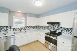 3274 Heathstead Place, Charlotte, NC 28210 - Photo 9