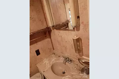 524 North Drive, Cherryville, NC 28021 - Photo 13