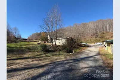 2843 Dellwood Road, Waynesville, NC 28786 - Photo 23