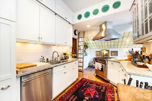 400 N Poplar St, Charlotte, NC 28202 - Photo 27