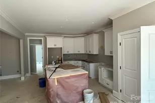 6051 Tipperary Dr, Denver, NC 28037 - Photo 9