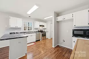 810 Mt Vernon Rd, Woodleaf, NC 27054 - Photo 15