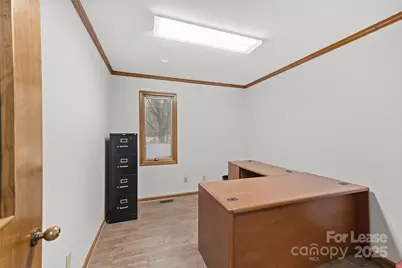 824 Lower Creek Drive NE, Lenoir, NC 28645 - Photo 19