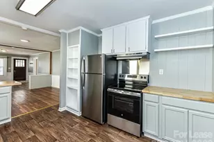 128 Harwood St, Albemarle, NC 28001 - Photo 13