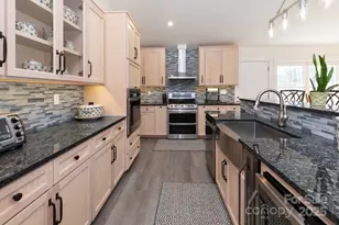 2888 Beaverdam Rd, Canton, NC 28716 - Photo 7