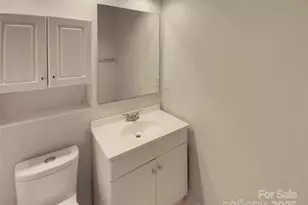 7825 Renaissance Ct, Charlotte, NC 28226 - Photo 15