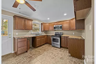 1158 Sunset Court, Conover, NC 28613 - Photo 15